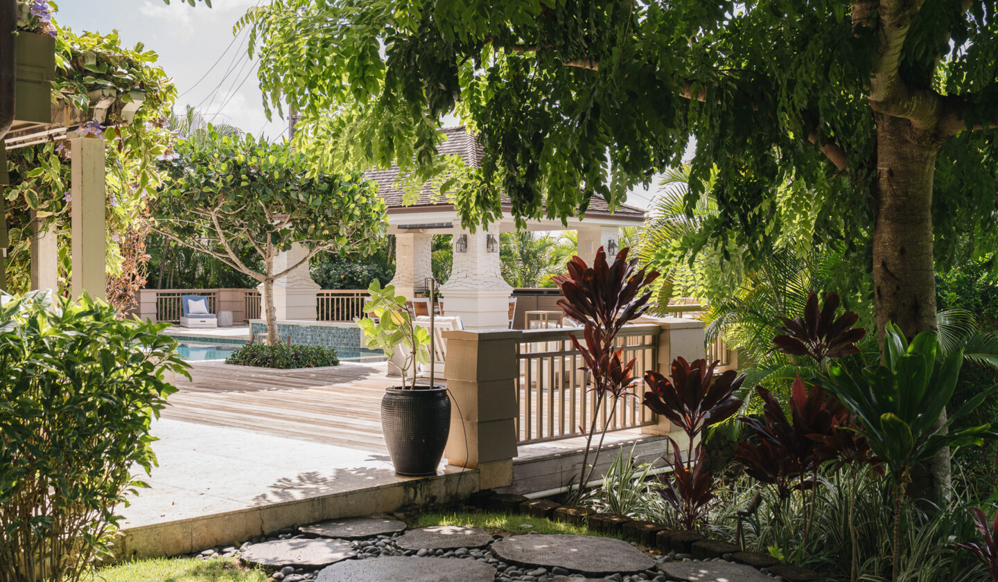 1867 Vancouver Drive MLS 17